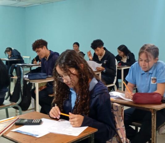 Los Taques tuvo su representación en las Olimpiadas de Astronomía