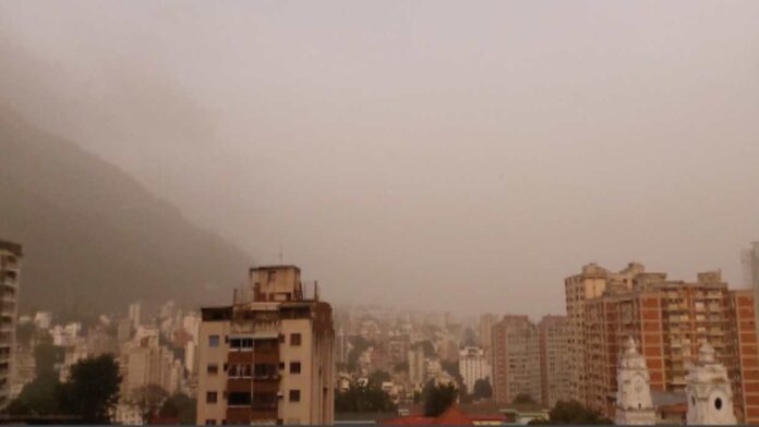 Polvo del Sahara regresa hoy al país