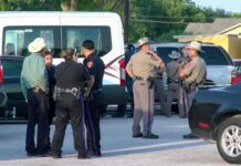 Texas | Hijo asesinó a sus padres y luego se suicidó Texas | Hijo asesinó a sus padres y luego se suicidó