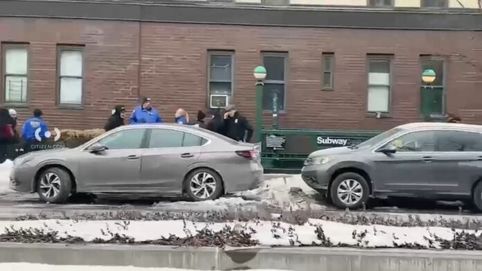 Tirotean a pasajero en estación del Metro de Nueva York