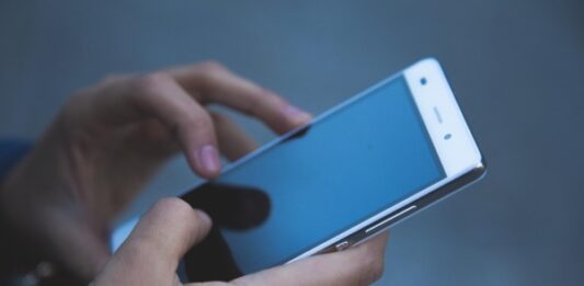 El pago móvil superó a los puntos de venta y se convirtió en el canal más usado Uso del pago móvil superó a los puntos de venta y se convirtió en el canal más usado