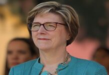 Jefa diplomática de EEUU anunció el inicio formal de sus funciones por una Venezuela próspera Jefa diplomática de EEUU anunció el inicio formal de sus funciones por una Venezuela próspera