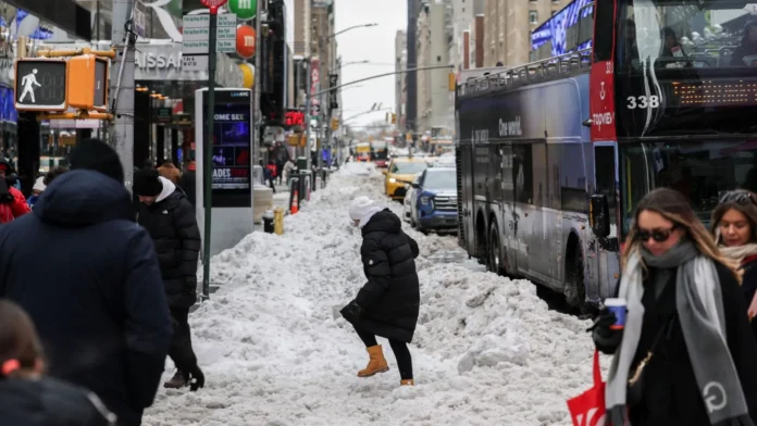 muertos-ola-de-frío-nevadas-historicas-nueva-york Revelan lamentable cifra de muertes por ola de frío en Nueva York: autoridades toman medidas drásticas