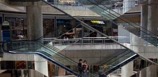 Ocho de cada diez negocios trascienden los 5 años en el sector franquicias Ocho de cada diez negocios trascienden los 5 años en el sector franquicias en Venezuela