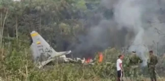 Colombia | Se estrella avión militar con 125 personas a bordo, al menos 48 son rescatadas Colombia | Se estrella avión militar con 125 personas a bordo, al menos 48 son rescatadas