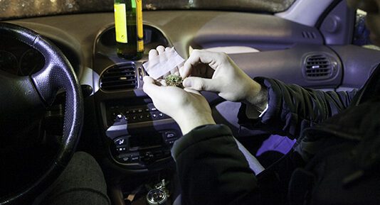 Nueva York | Chofer consumió varias drogas y arrolló a varias personas Chofer arrolla a varias personas tras consumir distintos tipos de drogas