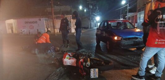 Punto Fijo| Colisión entre moto y carro dejó un policía lesionado