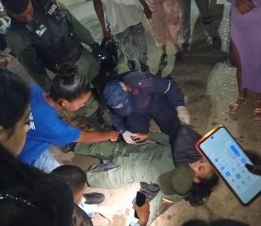 Coro| Colisión entre moto y carro dejó el siguiente resultado