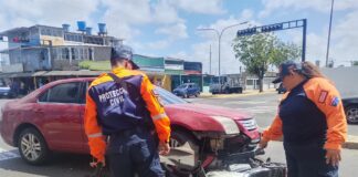 Punto Fijo| Colisión entre moto y vehículo dejó daños materiales