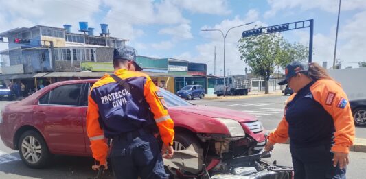 Punto Fijo| Colisión entre moto y vehículo dejó daños materiales