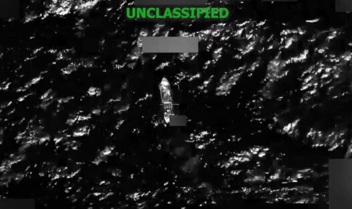 Cuatro muertos en otro ataque de EEUU contra lancha en el Caribe