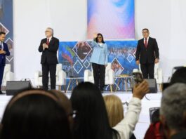 Delcy Rodríguez pidió oraciones por Maduro y las relaciones con EEUU