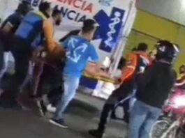 Coro| Dos mujeres lesionadas en deslizamiento de moto