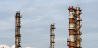 EEUU apuesta al petróleo venezolano para frenar alza de la gasolina tras conflicto en Irán EEUU apuesta al petróleo venezolano para frenar alza de la gasolina tras conflicto en Irán