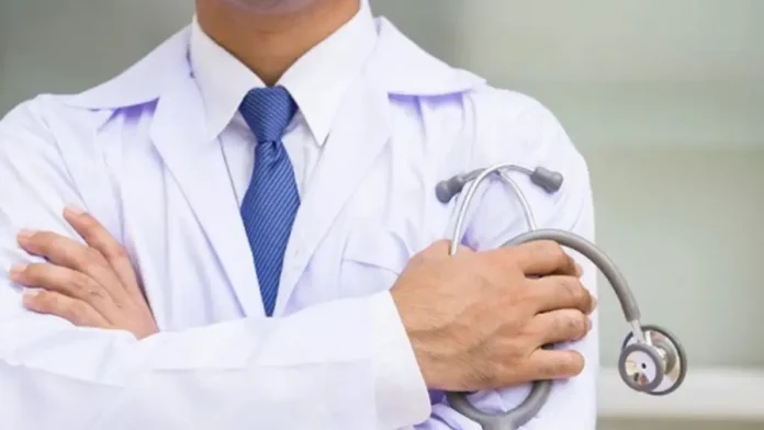 Médicos venezolanos celebran su día entre ciencia y vocación