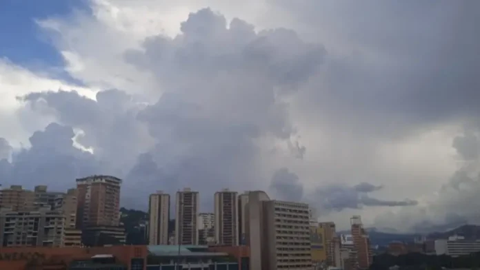 Inameh prevé hoy lluvias de intensidad variable y temperaturas sobre los 36°C