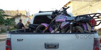 Chichiriviche| Colisión entre moto y camioneta deja dos lesionados