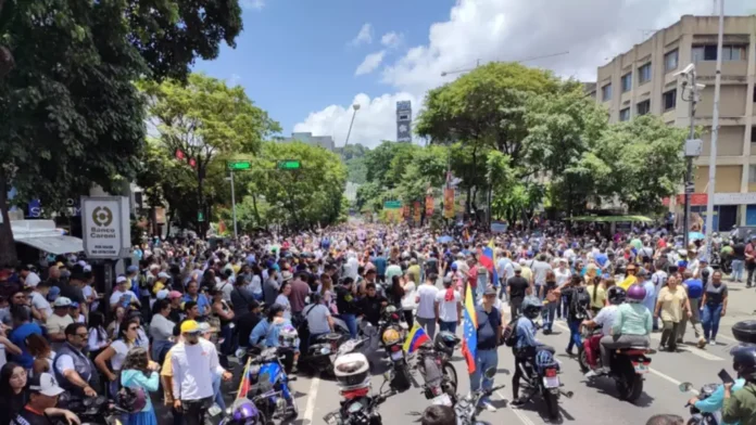 Hoy marchan el oficialismo y la oposición en Caracas