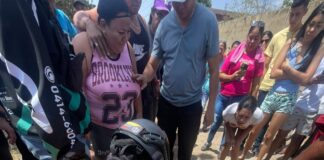 Coro| Vídeo| Motorizado murió en deslizamiento de moto