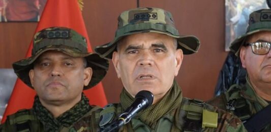 Padrino López rompe el silencio tras ser destituido como ministro de Defensa