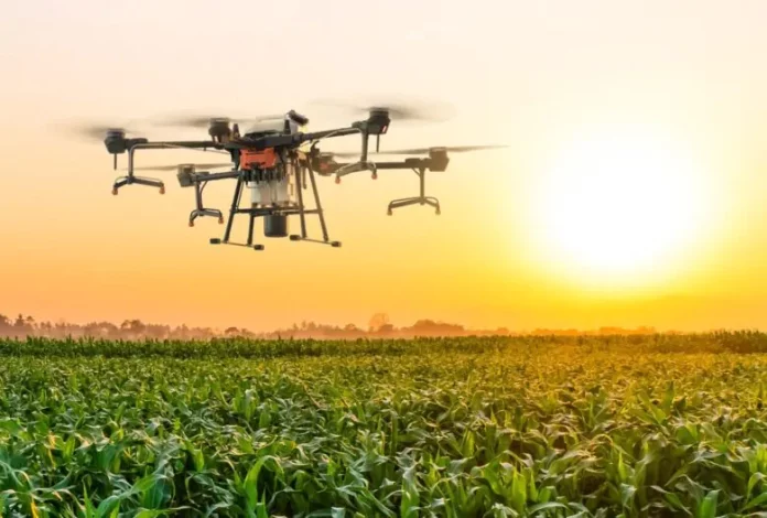 Productores-agropecuarios-INAC-levantar-prohibición-uso-de-drones-agricultura-696x470 Productores agropecuarios piden al INAC levantar prohibición para el uso de drones