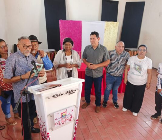 El Mar de La Vela Dicta su Prosa