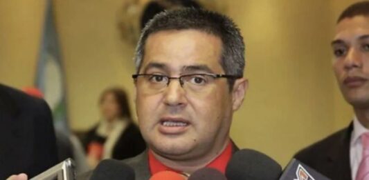 Destituyen a Giuson Flores, hermano de Cilia Flores como director del Saime