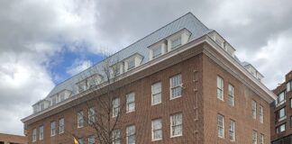 Trump emite licencia para facilitar reapertura de la embajada de Venezuela en EEUU Trump emite licencia para facilitar la reapertura de la embajada de Venezuela en EE.UU.