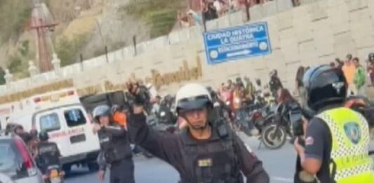 La Guaira| Unidad colectiva se volcó y deja 26 personas lesionadas