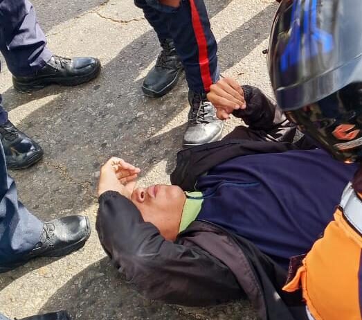 Coro| Accidente dejó dos funcionarios de Polimiranda lesionados