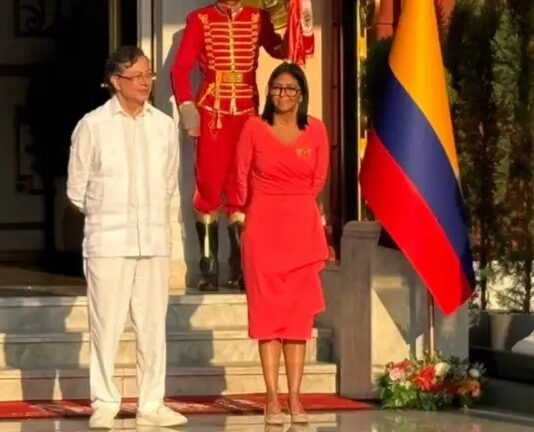Delcy Rodríguez y Gustavo Petro llegaron a estos acuerdos