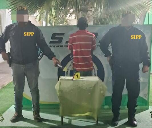 Coro| Amenazó a su pareja con un cuchillo y causó destrozos en la vivienda