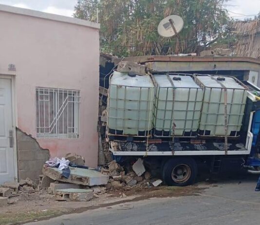 Punto Fijo| Camión impactó contra una vivienda