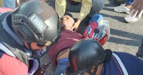 Coro| Lesionado conductor de una moto en accidente