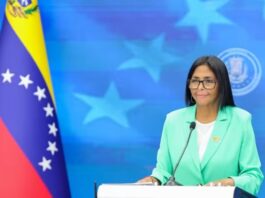 Delcy Rodríguez celebra apertura económica tras 100 días en el poder en Venezuela