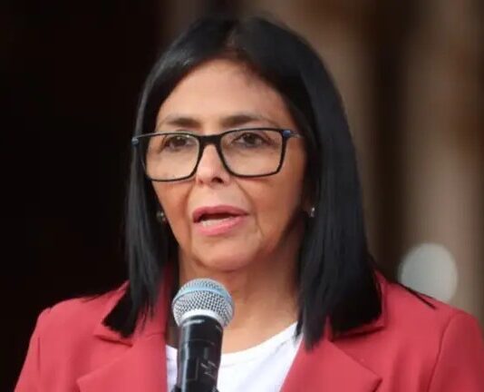 EEUU levanta las sanciones contra Delcy Rodríguez