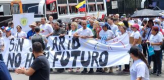 Economistas coinciden en que se necesitan trabajadores mejor remunerados Economistas coinciden en que se necesitan trabajadores mejor remunerados