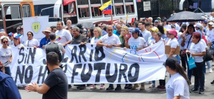 Economistas-trabajadores-mejor-remunerados-salario-ínimo-aumento-salarial Economistas coinciden en que se necesitan trabajadores mejor remunerados