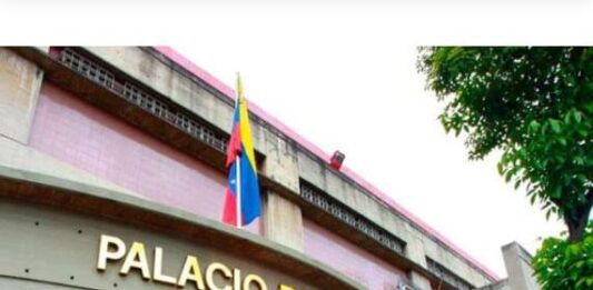 Comenzó juicio contra exministro El Aissami