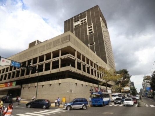 Eliminar sanciones al BCV normalizaría el sistema cambiario Eliminar sanciones al BCV normalizaría el sistema cambiario y permitiría restablecer canales con la banca internacional