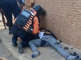 Los Taques| Murió motorizado que chocó contra una pared