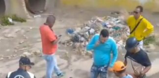 Coro| Vídeo| Dos PNB cayeron en una quebrada con la moto