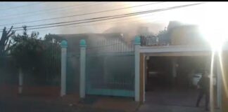 Punto Fijo| Vídeo| Caída de guaya originó incendio en vivienda