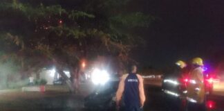 Detalles| Vídeo| Vehículo con fallas eléctricas se incendio