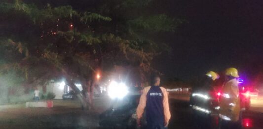 Detalles| Vídeo| Vehículo con fallas eléctricas se incendio