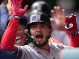 MLB | Wilyer Abreu recibe su segundo Guante de Oro consecutivo MLB: Wilyer Abreu recibe su segundo Guante de Oro consecutivo