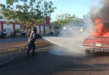 Coro| Vehículo ardió en llamas
