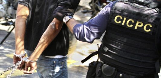 CICPC contabiliza casi 5.000 detenciones y 483 armas de fuego incautadas este año CICPC contabiliza casi 5.000 detenciones y 483 armas de fuego incautadas este año