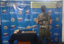 Punto Fijo| Le cayó a pedradas, escardillazos y amenazó a la vecina con un machete