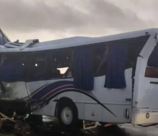 Anzoátegui| Nueve fallecidos tras colisión entre autobús y camión de carga